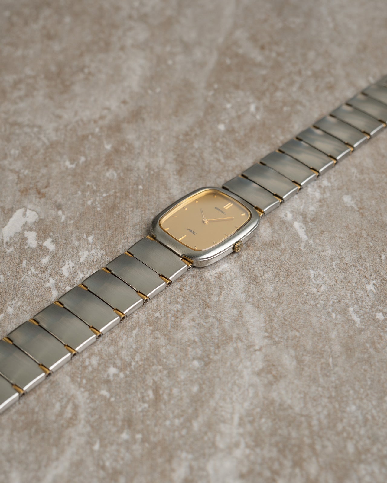 Seiko Arc Oval