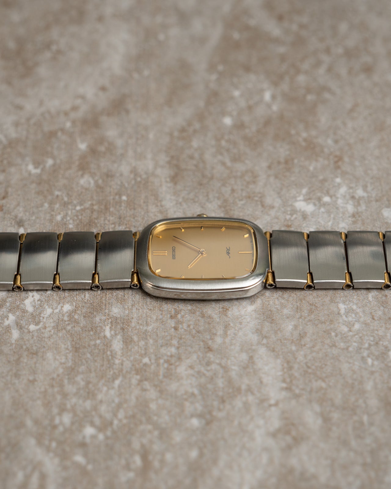 Seiko Arc Oval