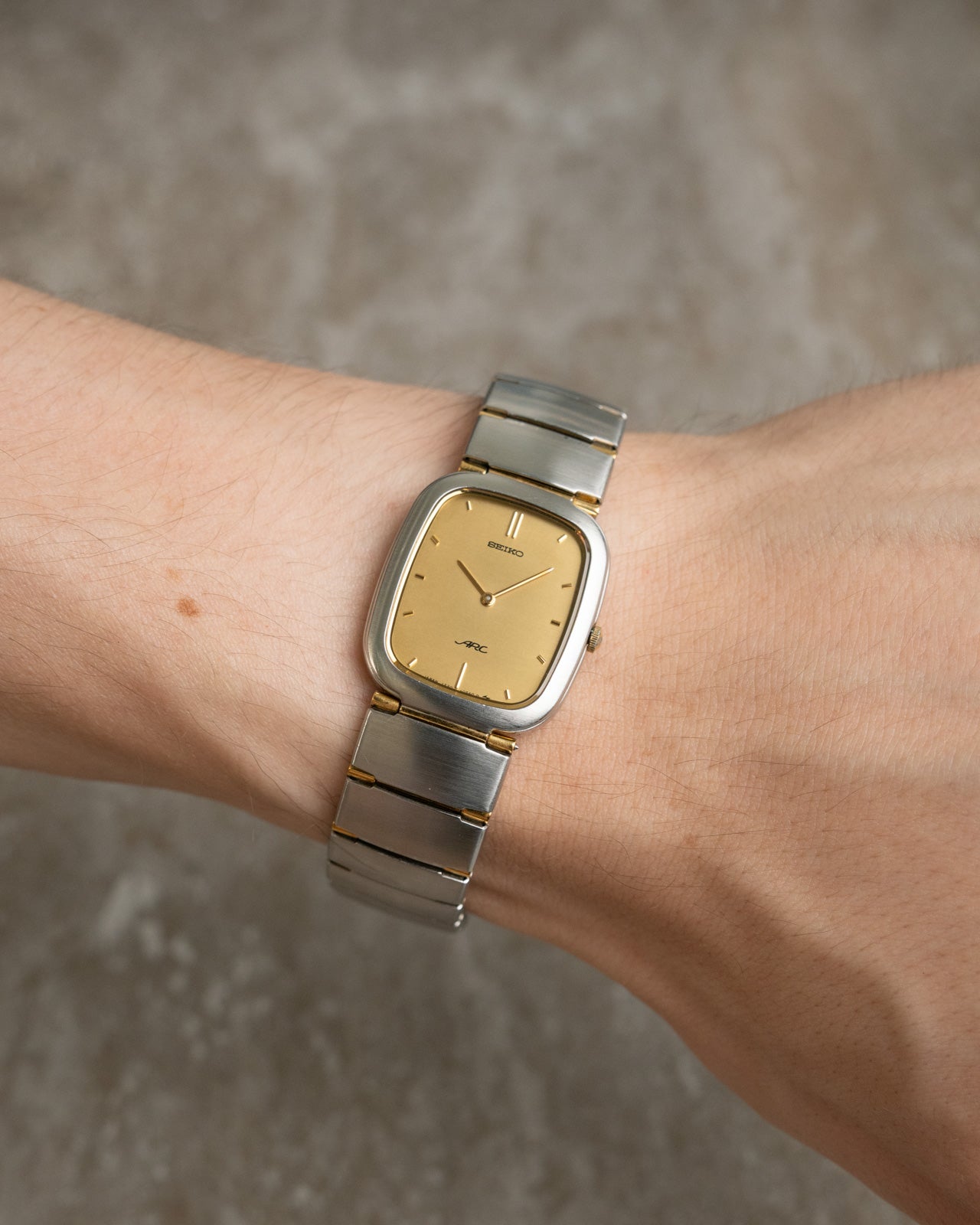 Seiko Arc Oval