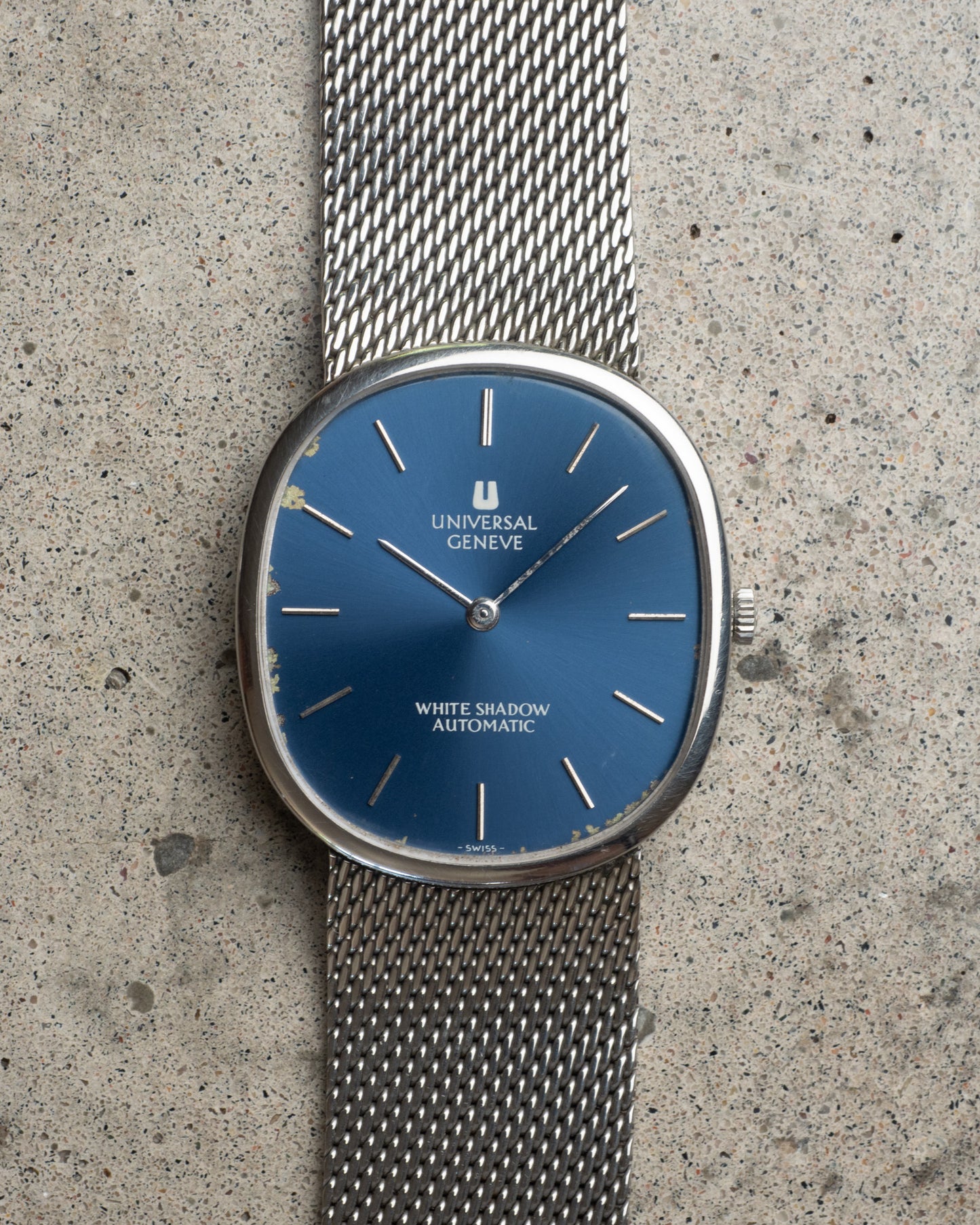 Universal Geneve White Shadow Ellipse