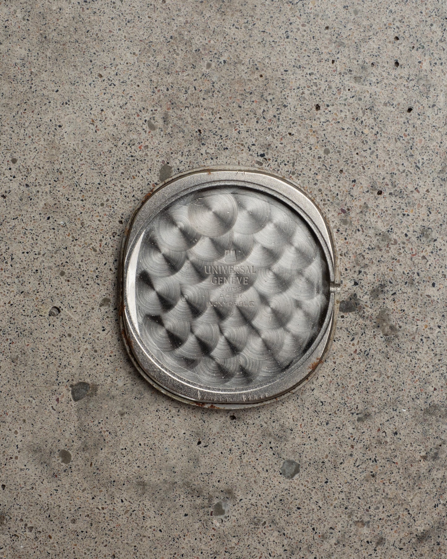 Universal Geneve White Shadow Ellipse